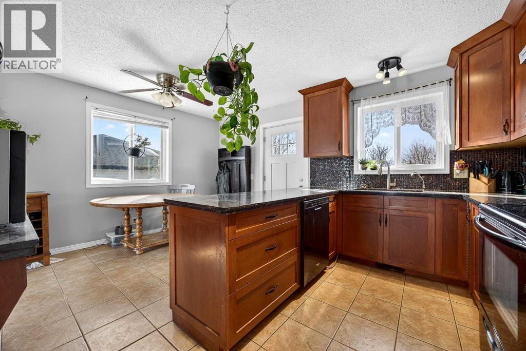 712 Madison Drive, Irricana, Alberta  T0M 1B0 - Photo 14 - A2282286