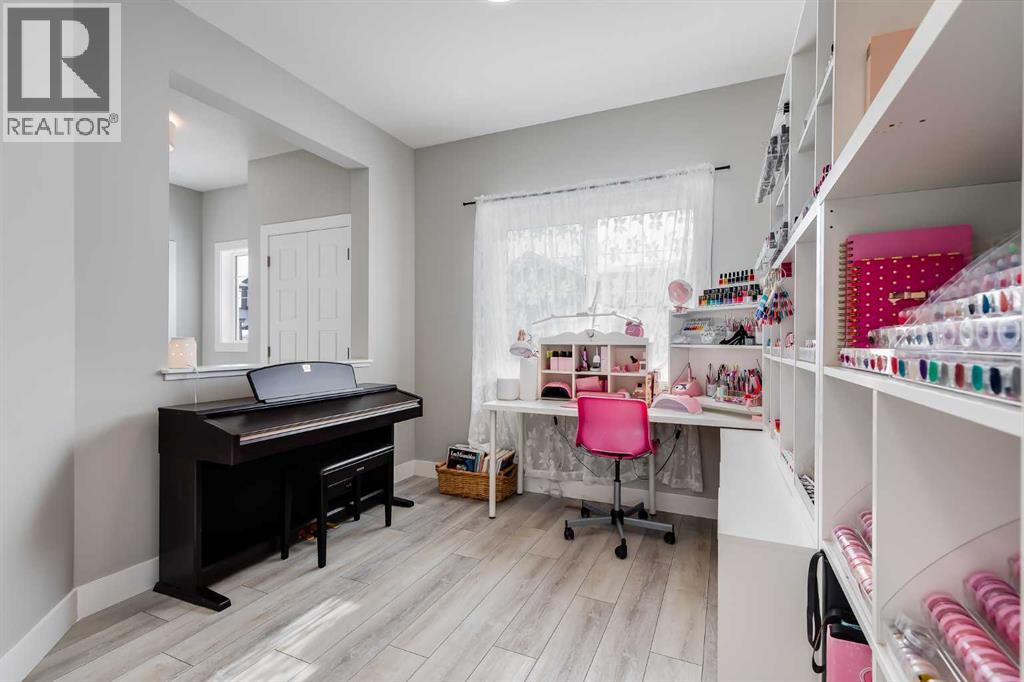 1260 Chinook Gate Bay Sw, Airdrie, Alberta  T4B 5J2 - Photo 14 - A2286771