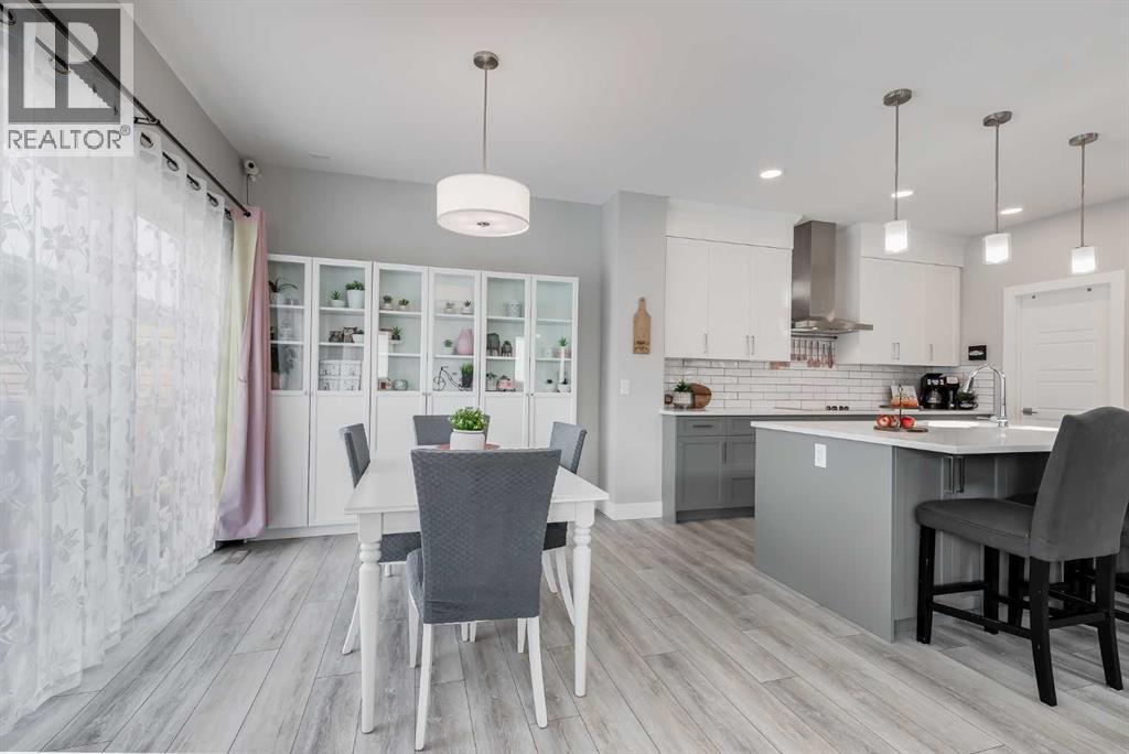 1260 Chinook Gate Bay Sw, Airdrie, Alberta  T4B 5J2 - Photo 7 - A2286771