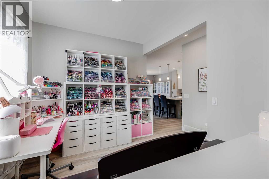 1260 Chinook Gate Bay Sw, Airdrie, Alberta  T4B 5J2 - Photo 15 - A2286771