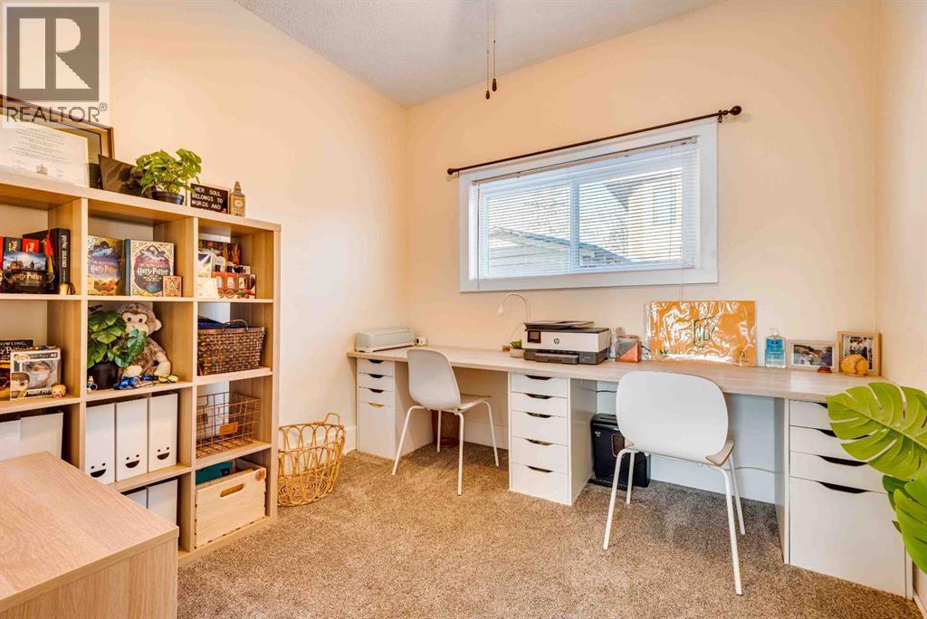 215 4 Avenue Se, Three Hills, Alberta  T0M 2A0 - Photo 14 - A2288155