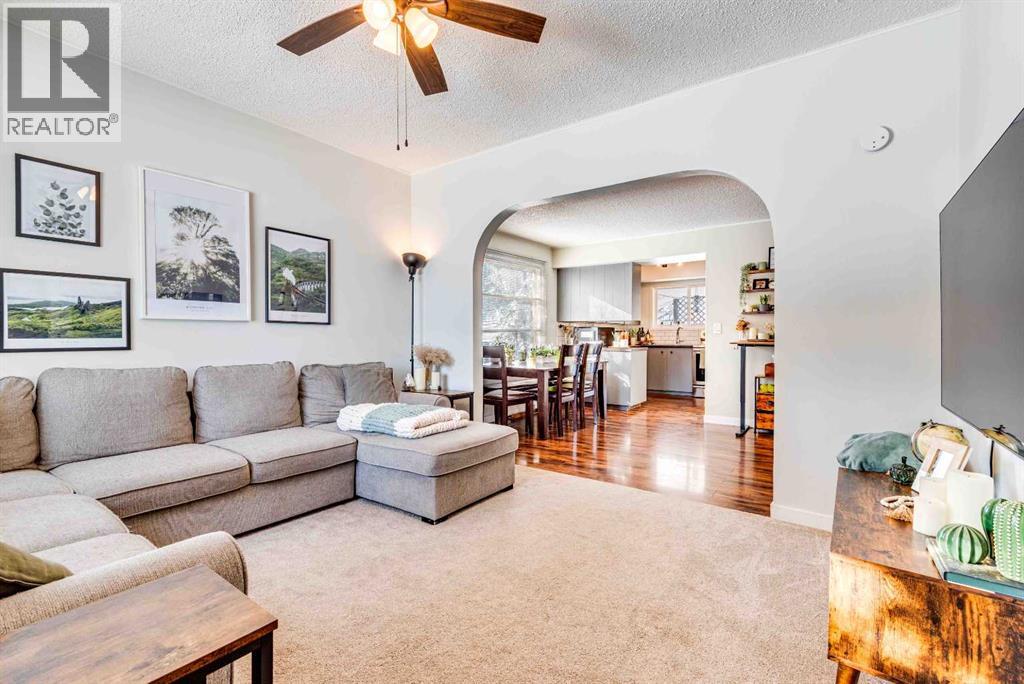 215 4 Avenue Se, Three Hills, Alberta  T0M 2A0 - Photo 5 - A2288155