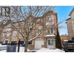 8 BURGON PLACE, Aurora, Ontario