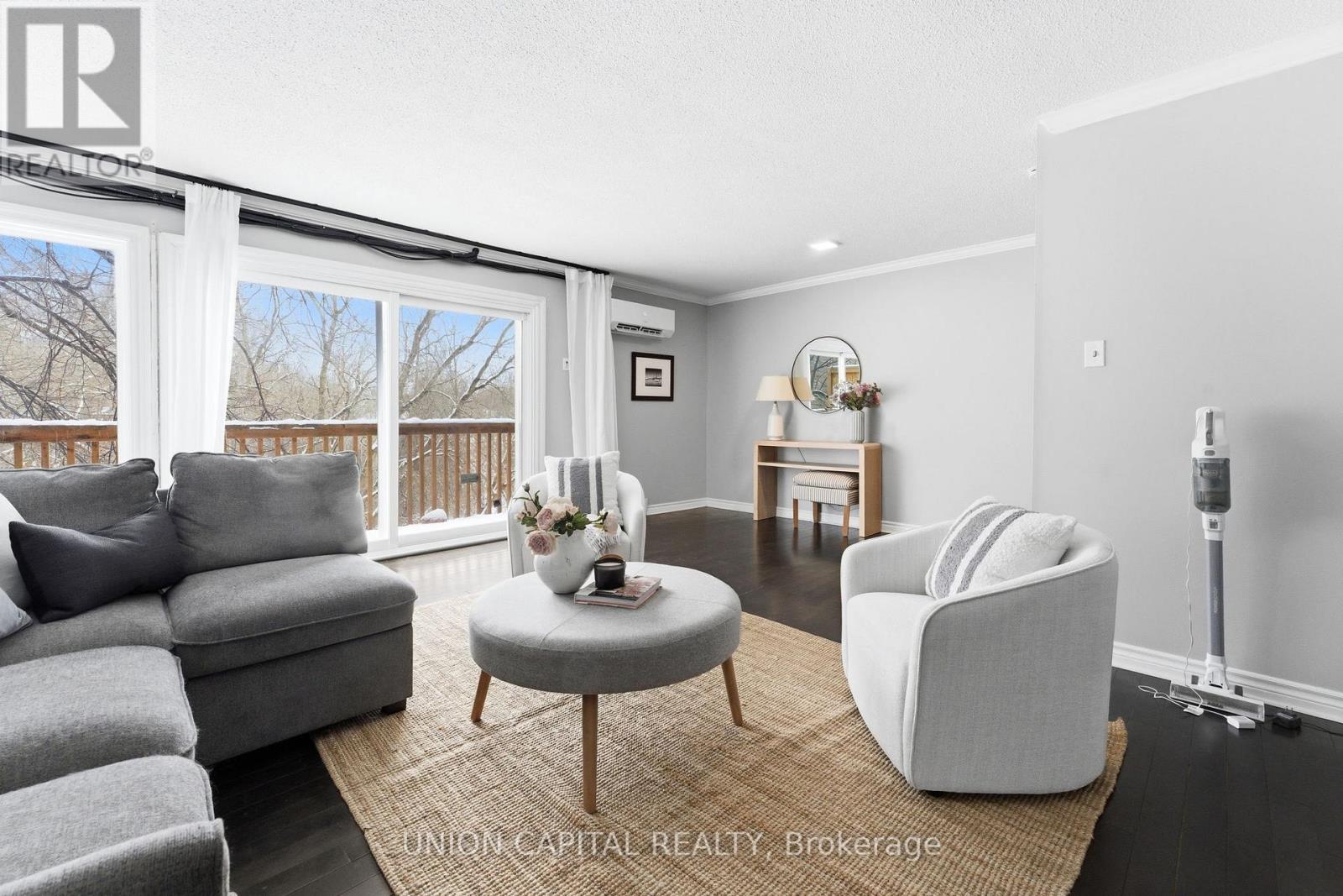 317 Milestone Crescent, Aurora, Ontario  L4G 3M2 - Photo 6 - N12824102