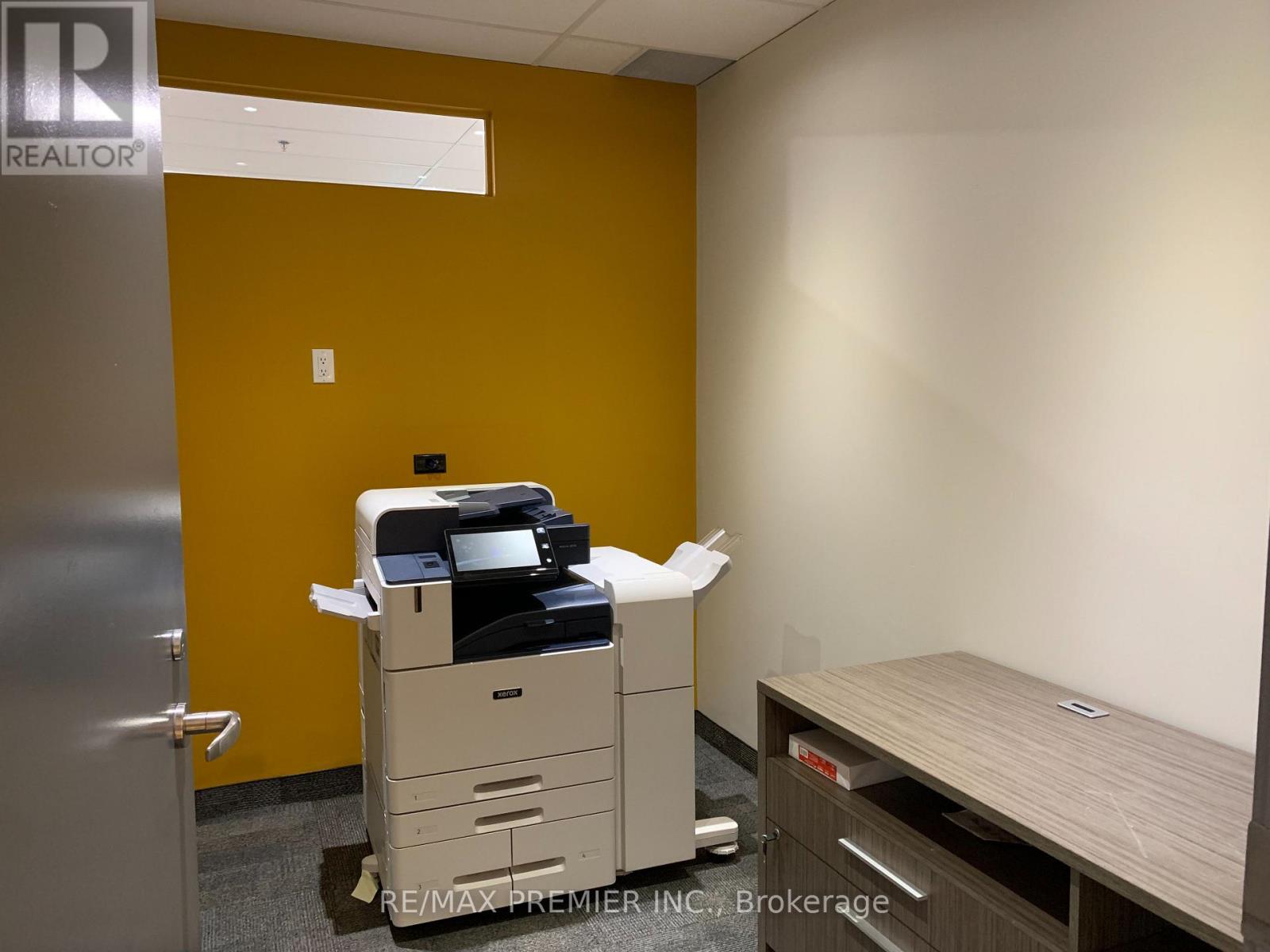 600-31 - 3300 Highway 7 Drive W, Vaughan, Ontario  L4L 1A6 - Photo 14 - N12824136