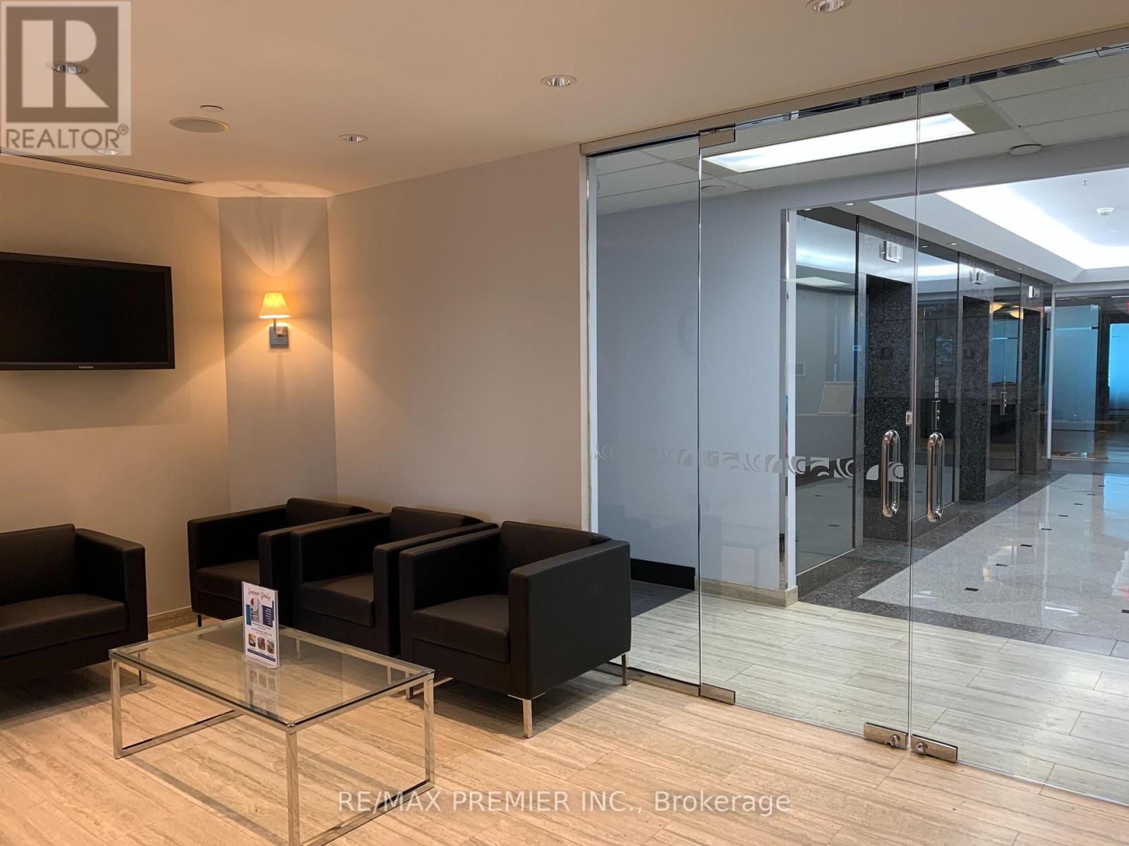 600-31 - 3300 Highway 7 Drive W, Vaughan, Ontario  L4L 1A6 - Photo 2 - N12824136