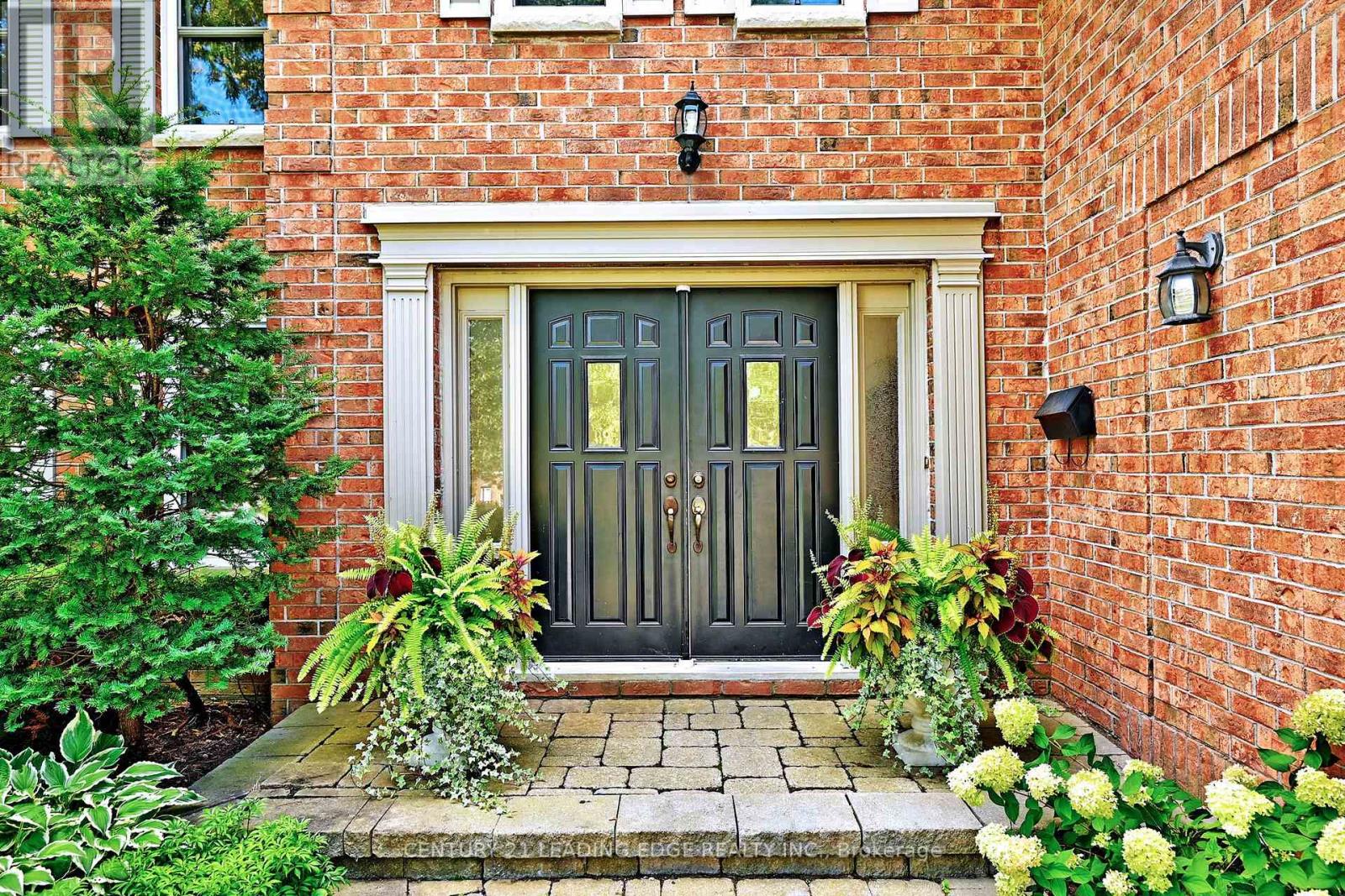 23 Hare Court, Markham, Ontario  L3P 4K5 - Photo 4 - N12824212