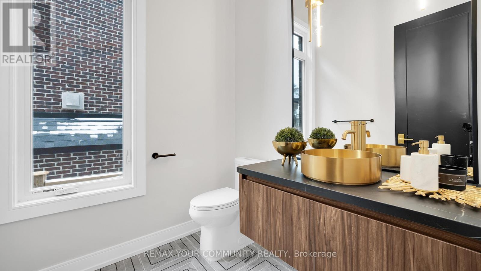 85a Elm Grove Avenue, Richmond Hill, Ontario  L4E 2W8 - Photo 24 - N12824230