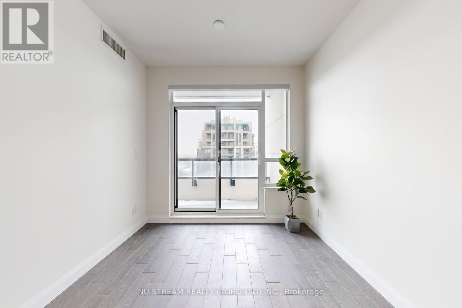 1803 - 15 Water Walk Drive, Markham, Ontario  L6G 0G2 - Photo 14 - N12824282