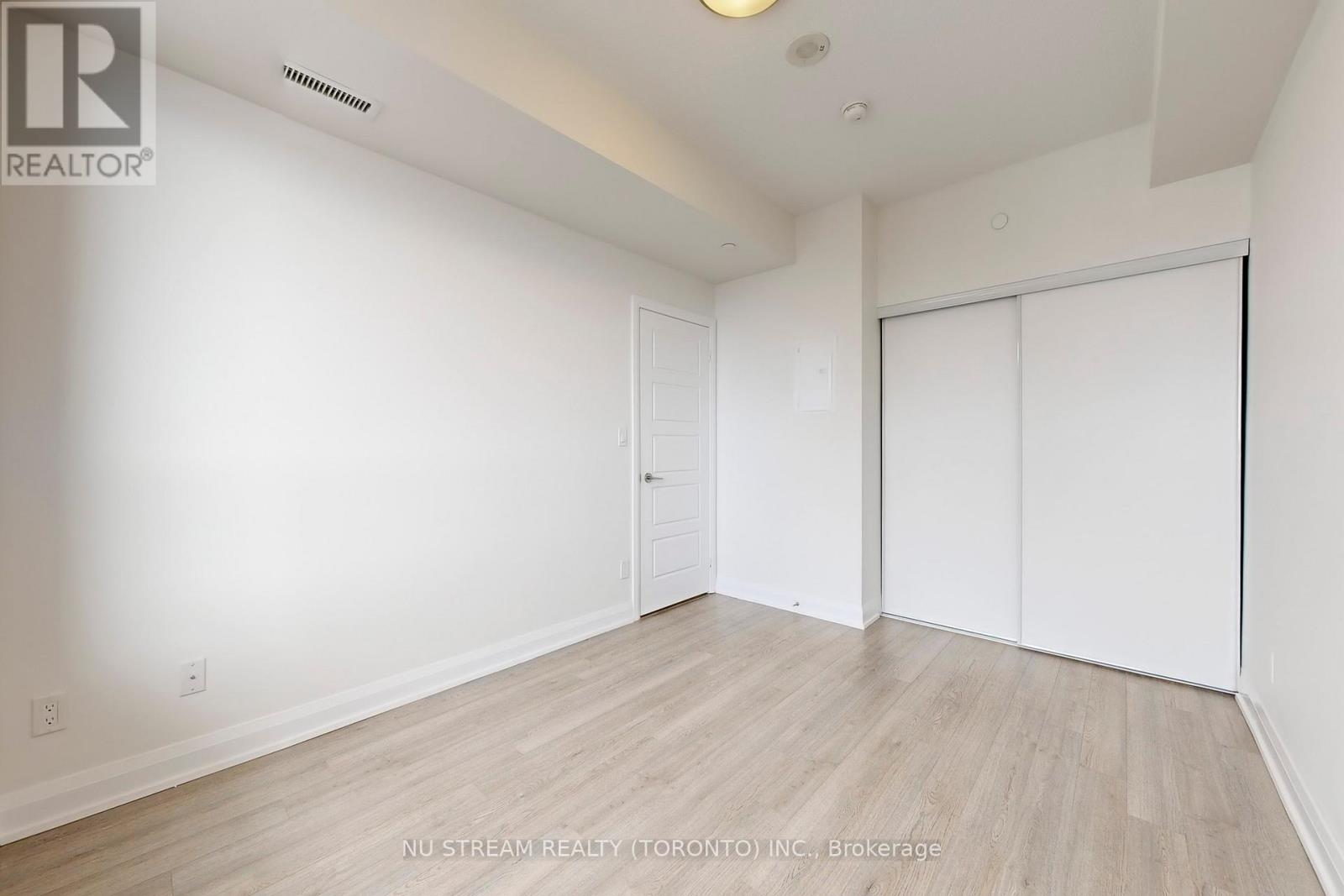 1803 - 15 Water Walk Drive, Markham, Ontario  L6G 0G2 - Photo 26 - N12824282