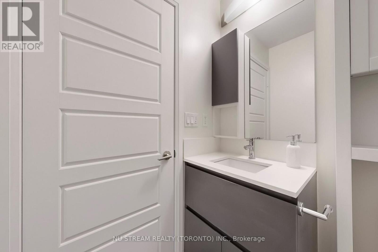 1803 - 15 Water Walk Drive, Markham, Ontario  L6G 0G2 - Photo 30 - N12824282