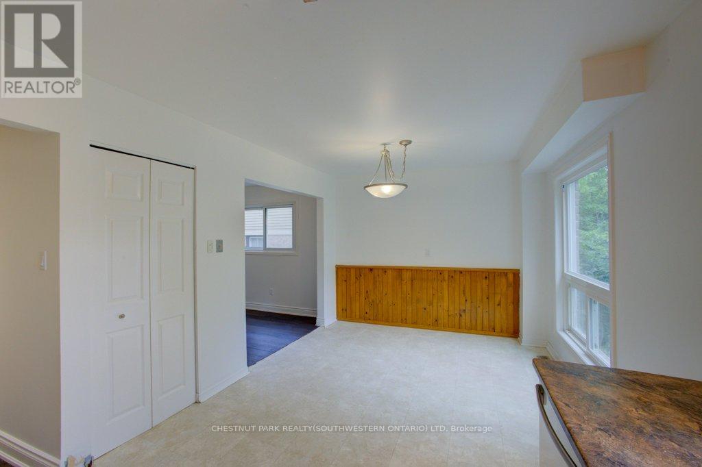 36 Fox Run, Barrie (0 West), Ontario  L4N 5L5 - Photo 20 - S12824160