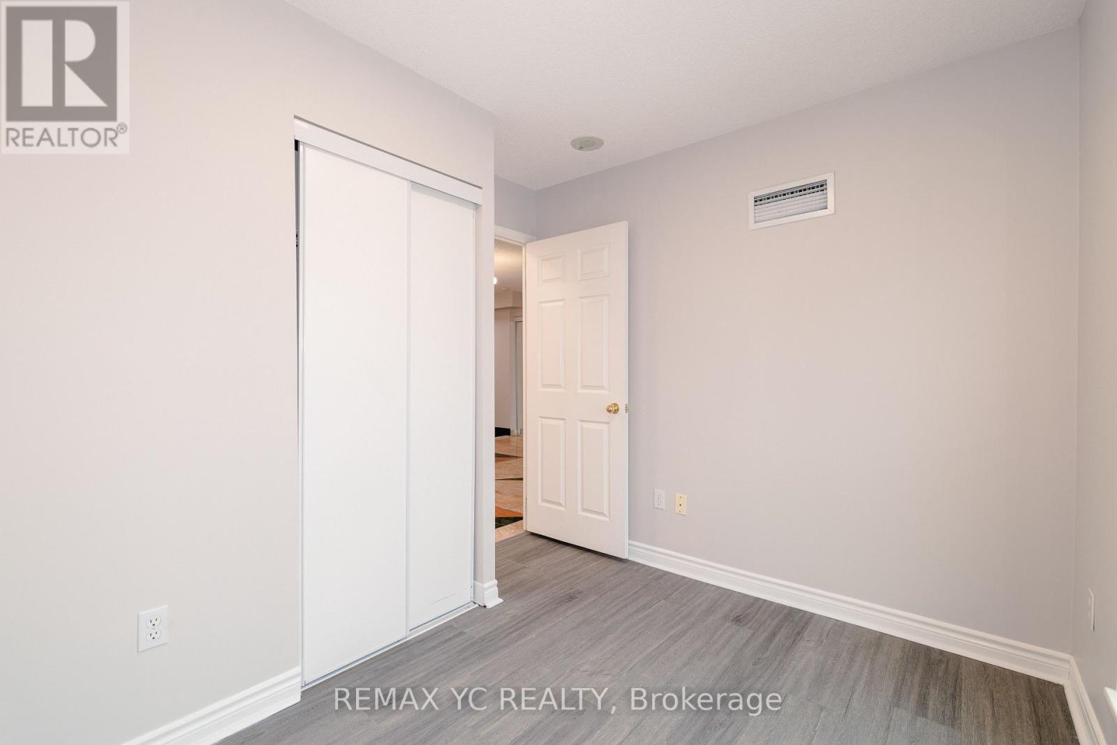 2315 - 7 Lorraine Drive, Toronto, Ontario  M2N 7H2 - Photo 16 - C12798368