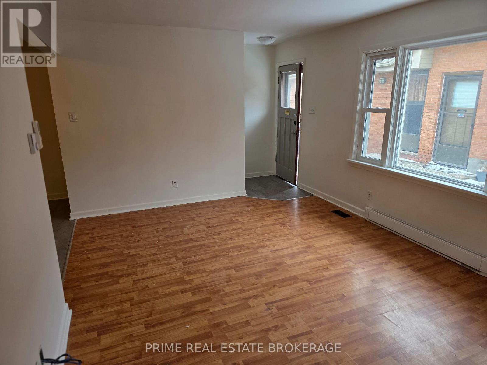 246 Greenwood Avenue, London South, Ontario  N6J 3G4 - Photo 8 - X12703186