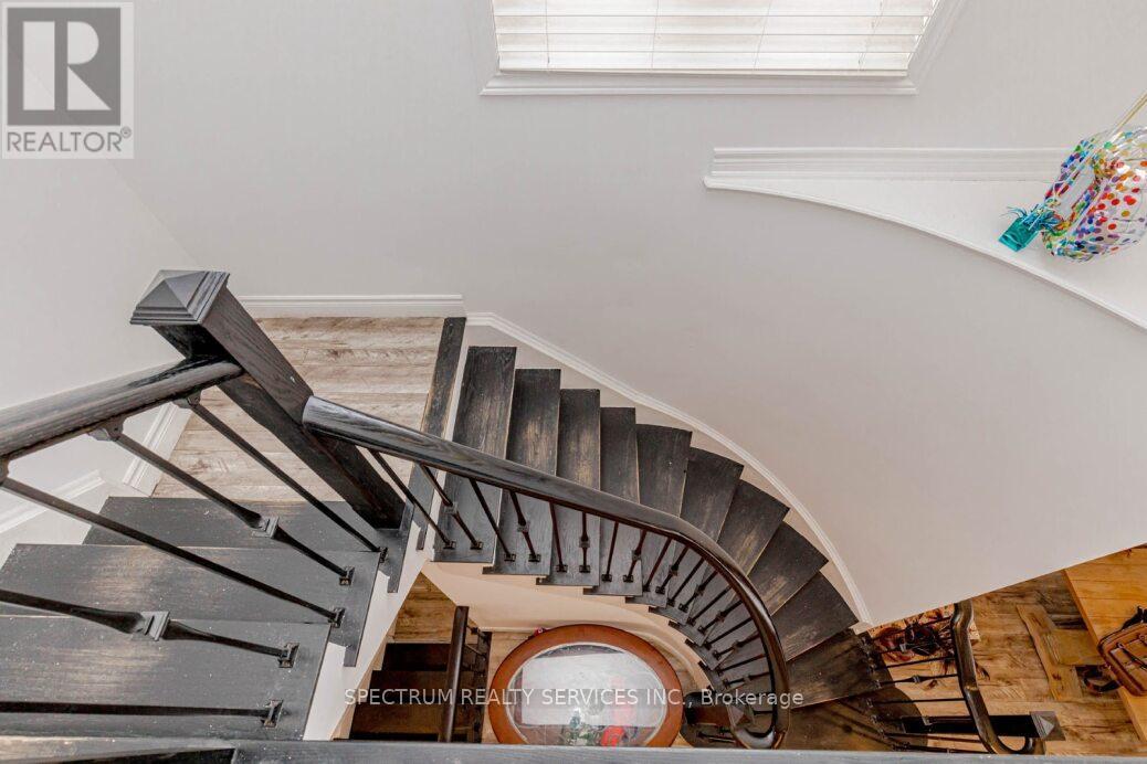 97 Kempenfelt Trail, Brampton, Ontario  L7A 0A7 - Photo 14 - W12824084