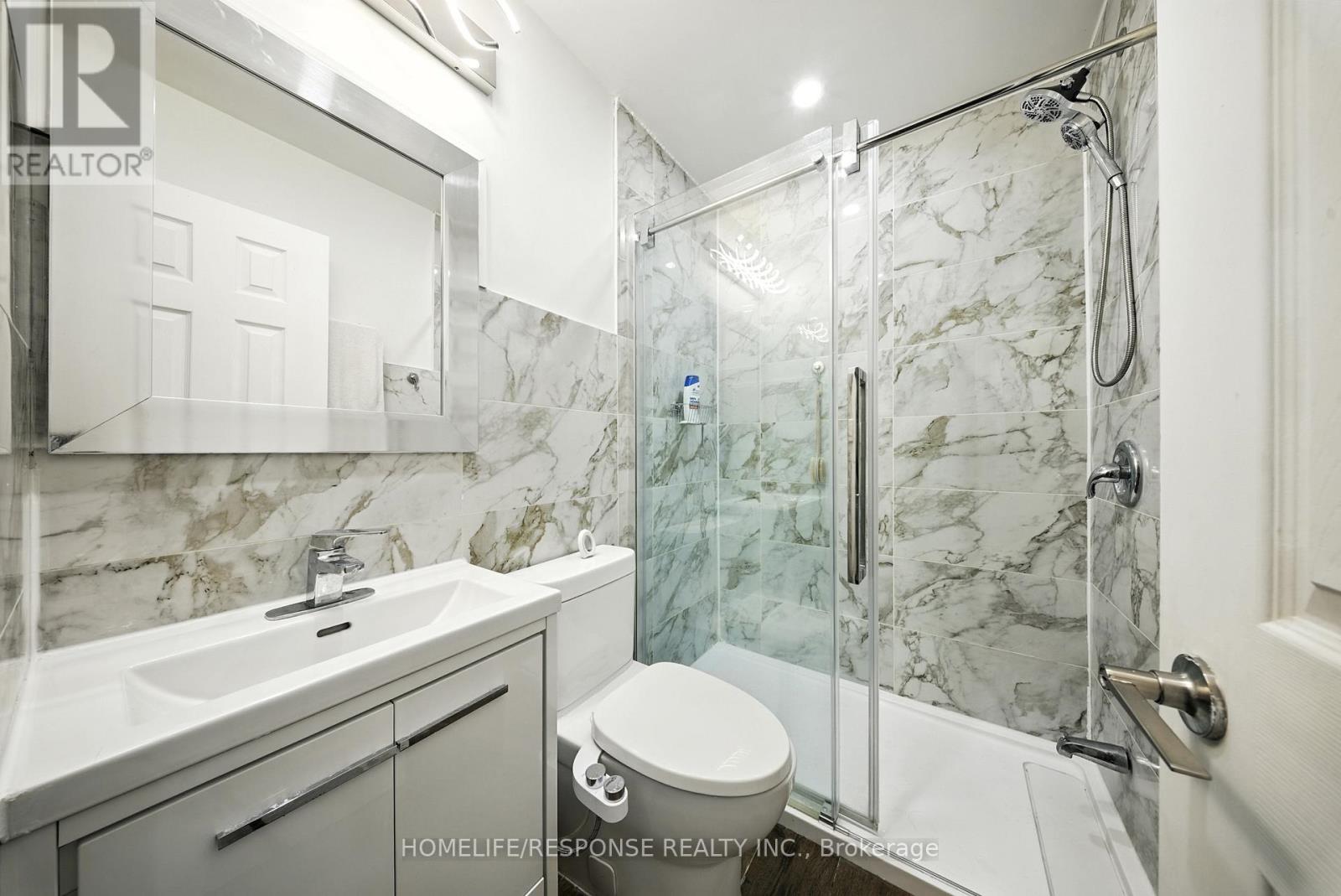 1464 Jefferson Crescent, Oakville, Ontario  L6H 3G6 - Photo 22 - W12824098