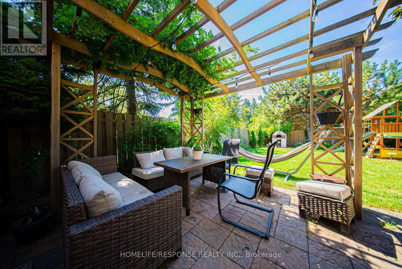 1464 Jefferson Crescent, Oakville, Ontario  L6H 3G6 - Photo 30 - W12824098