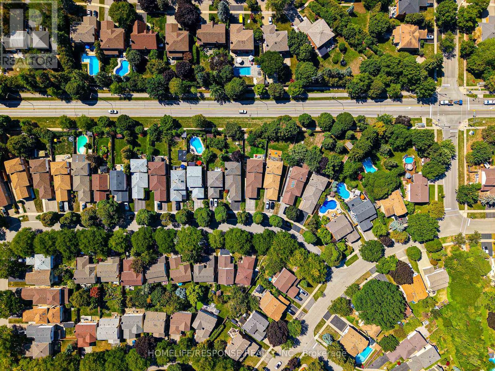 1464 Jefferson Crescent, Oakville, Ontario  L6H 3G6 - Photo 33 - W12824098