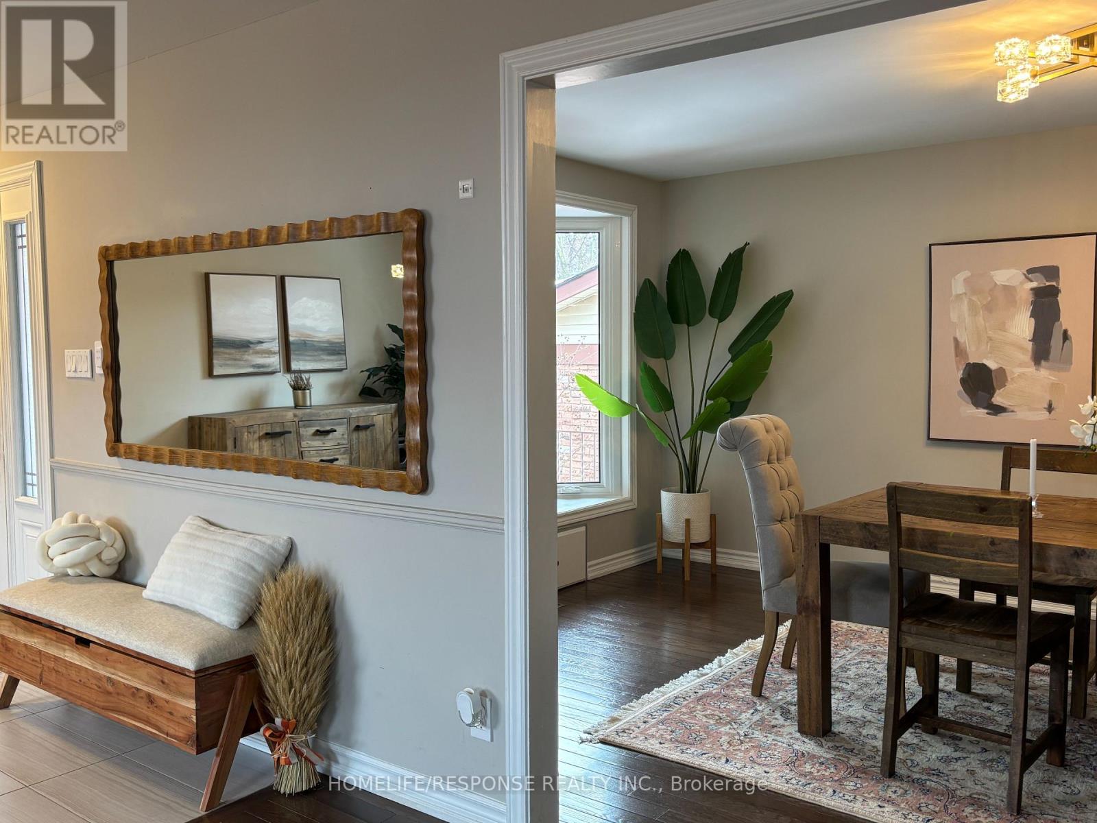 1464 Jefferson Crescent, Oakville, Ontario  L6H 3G6 - Photo 9 - W12824098