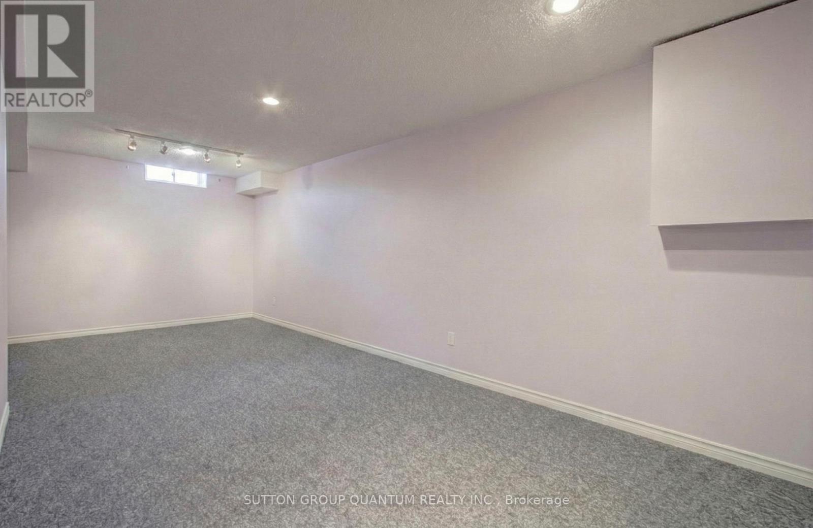 4396 Lee Drive, Mississauga, Ontario  L4W 4A8 - Photo 30 - W12824152