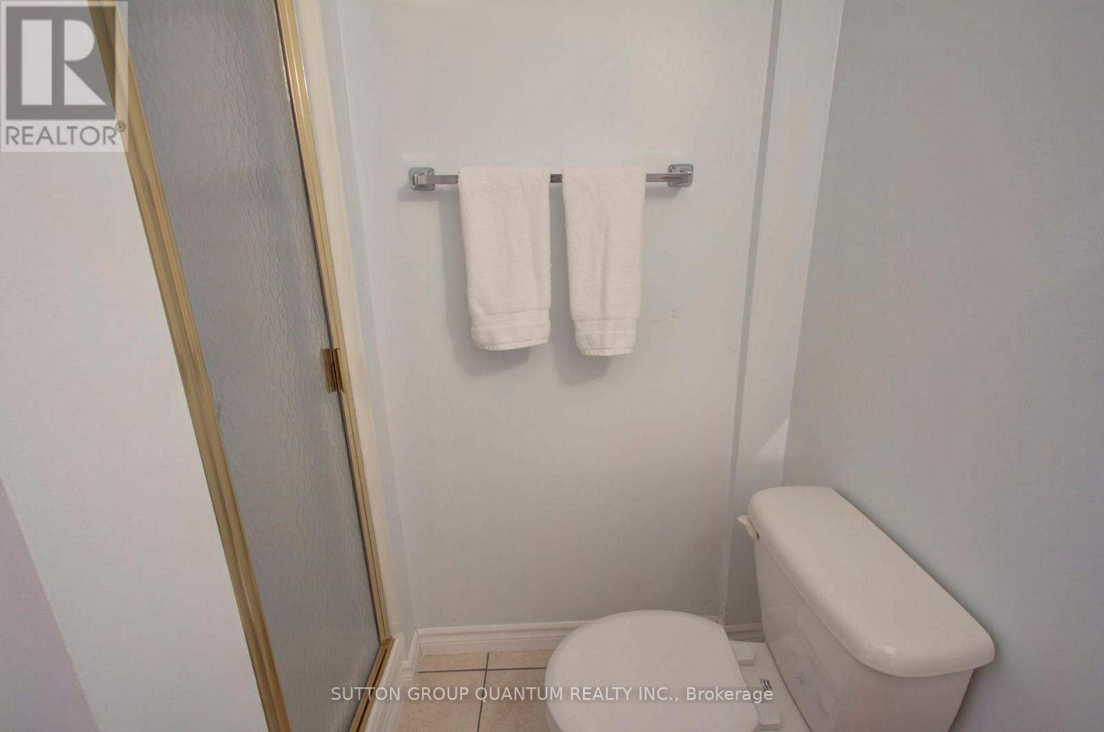 4396 Lee Drive, Mississauga, Ontario  L4W 4A8 - Photo 34 - W12824152