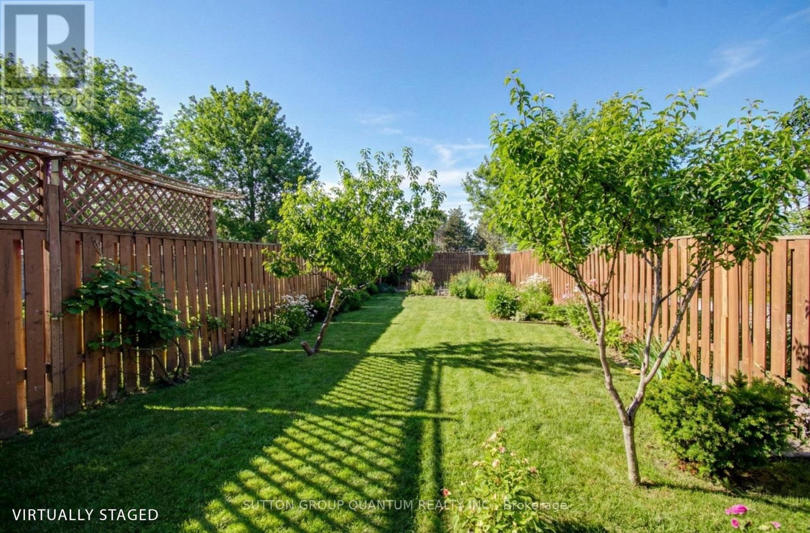 4396 Lee Drive, Mississauga, Ontario  L4W 4A8 - Photo 38 - W12824152