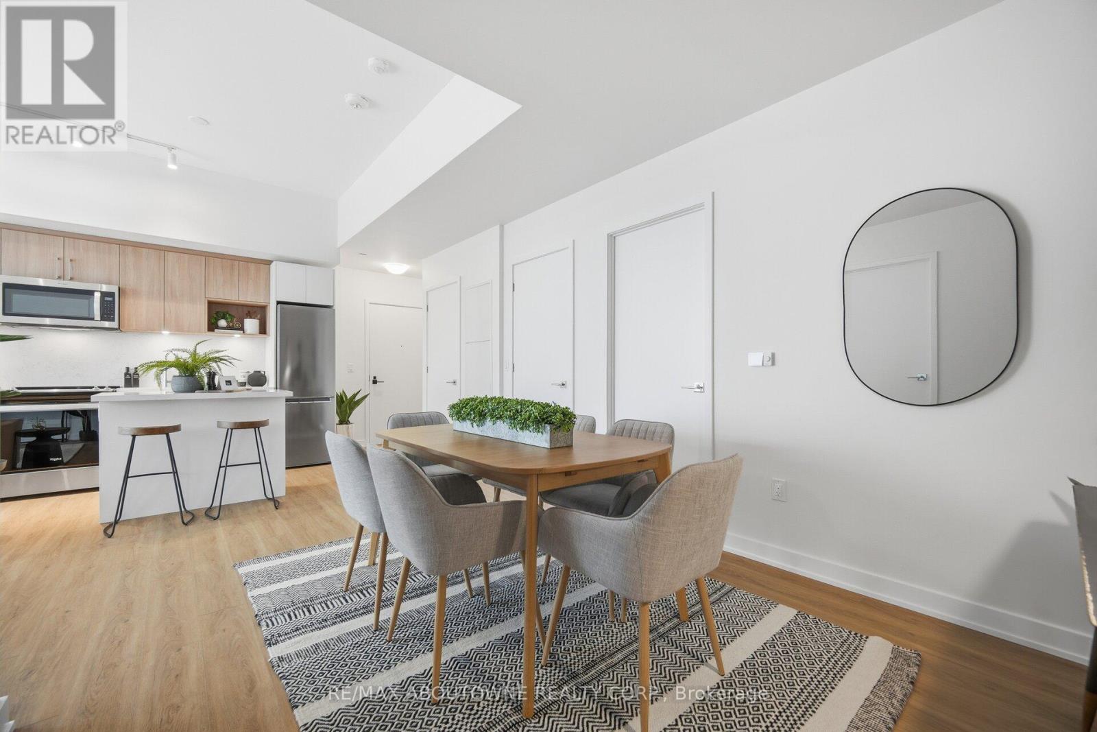 Ph05 - 500 Plains Road E, Burlington, Ontario  L7T 0C8 - Photo 17 - W12824192