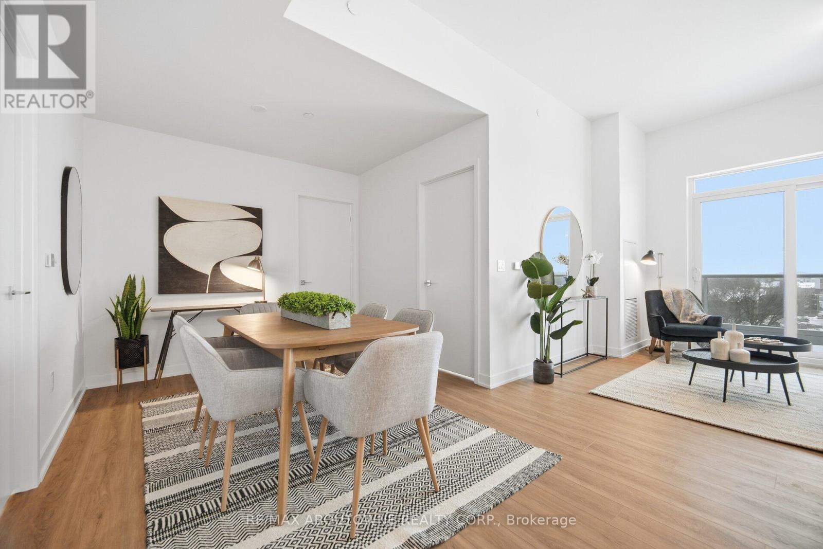 Ph05 - 500 Plains Road E, Burlington, Ontario  L7T 0C8 - Photo 18 - W12824192