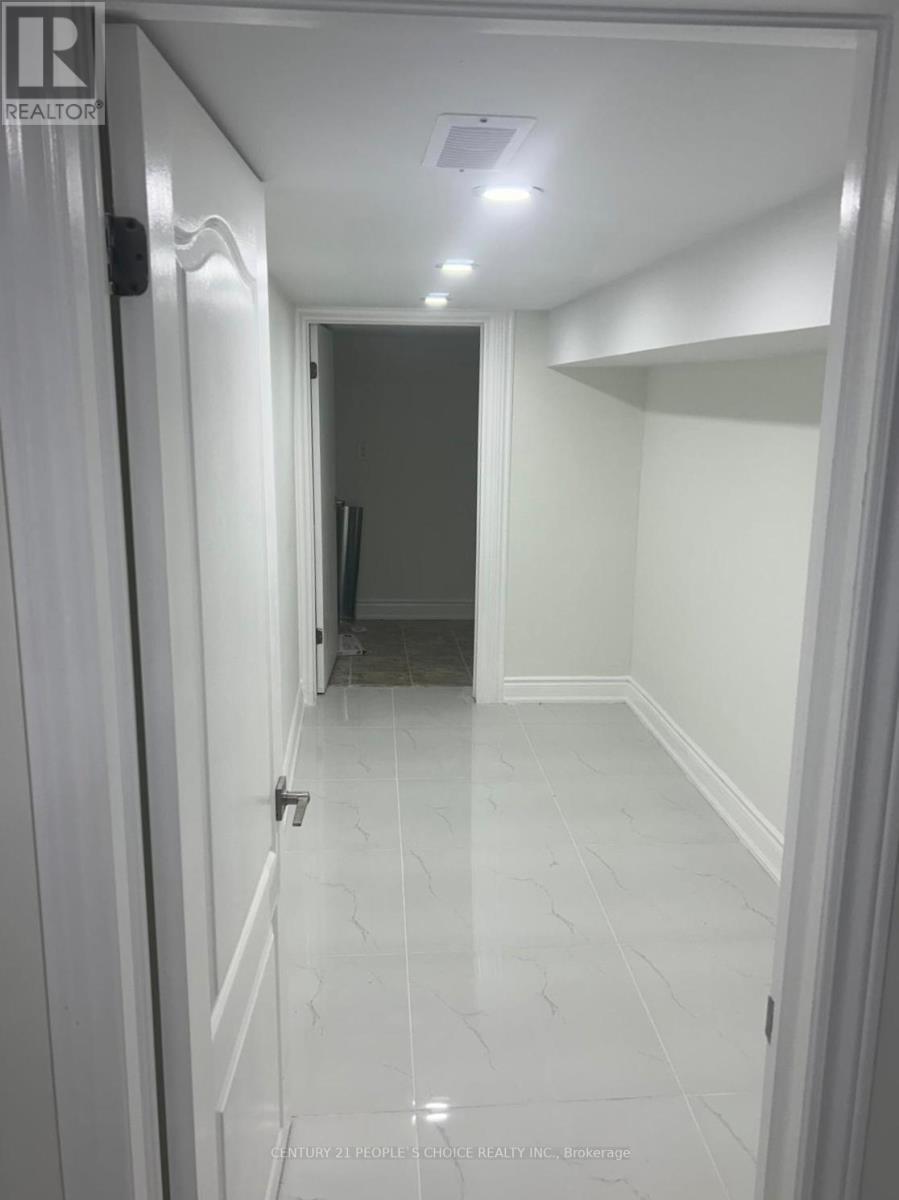 Bsmt - 569 Willmott Crescent, Milton, Ontario  L9T 6E8 - Photo 9 - W12824210