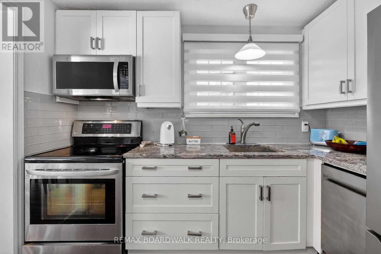 2462 Tupper Avenue, Ottawa, Ontario  K1G 1G7 - Photo 25 - X12822906