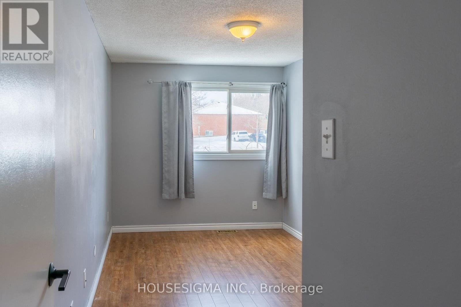 49 - 14 Williamsburg Road, Kitchener, Ontario  N2E 1W1 - Photo 17 - X12824088