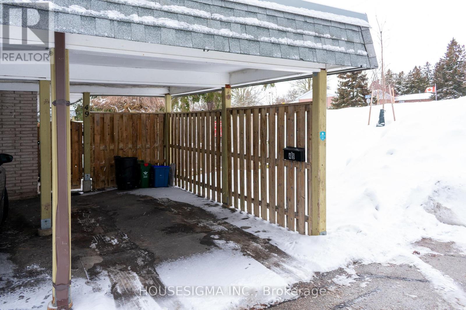 49 - 14 Williamsburg Road, Kitchener, Ontario  N2E 1W1 - Photo 2 - X12824088