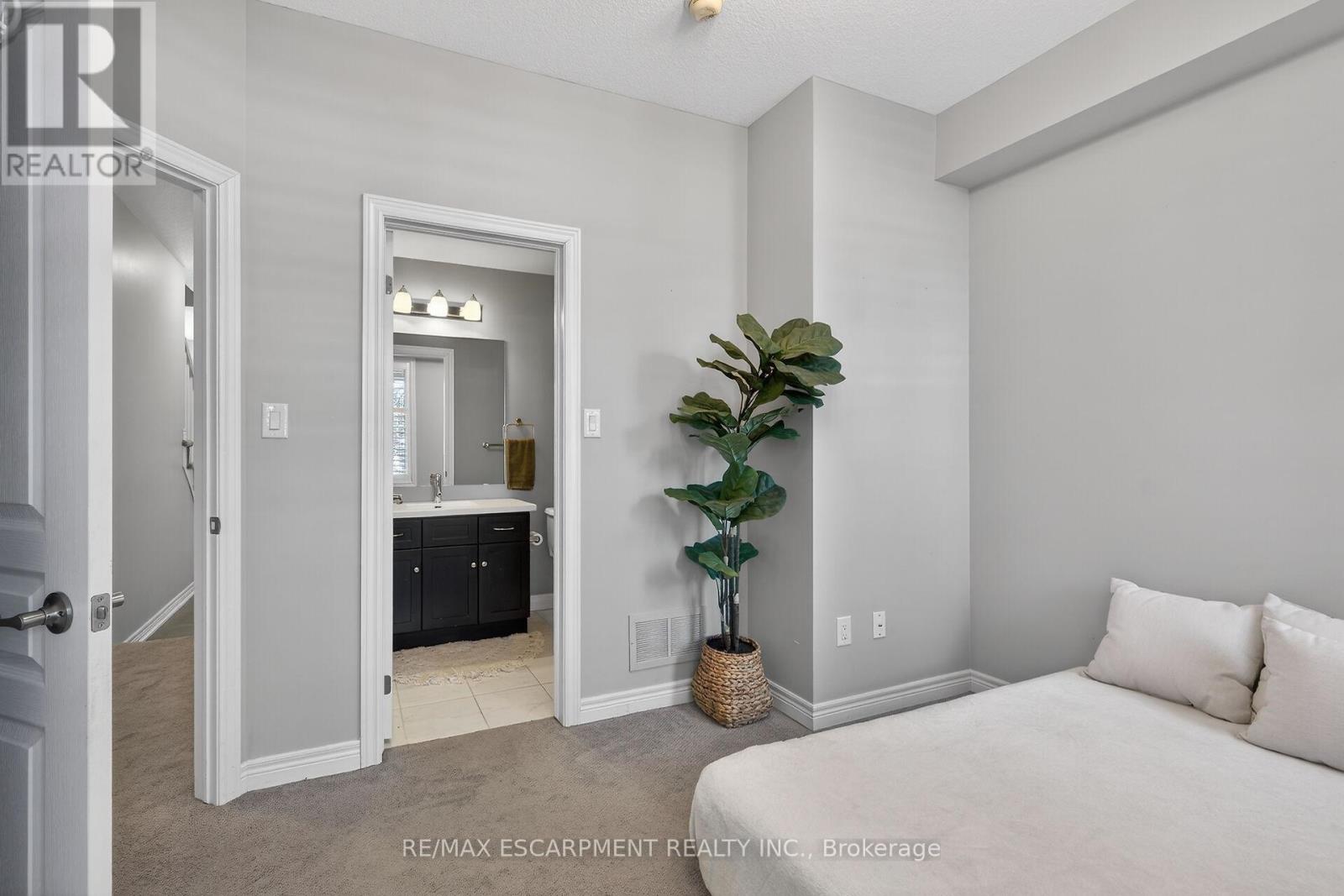 17 - 257 Parkside Drive, Hamilton, Ontario  L8B 0W5 - Photo 11 - X12824156