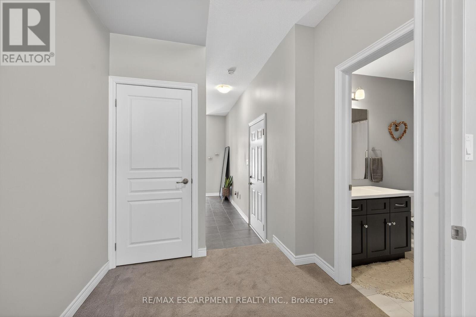 17 - 257 Parkside Drive, Hamilton, Ontario  L8B 0W5 - Photo 14 - X12824156