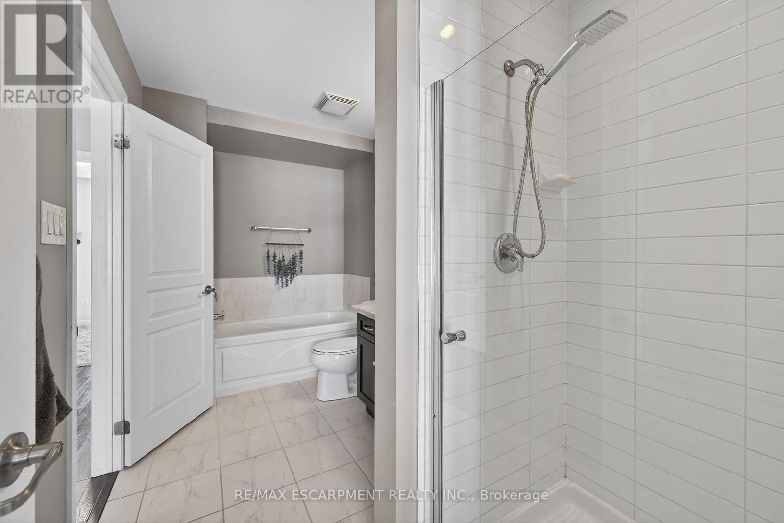 17 - 257 Parkside Drive, Hamilton, Ontario  L8B 0W5 - Photo 34 - X12824156