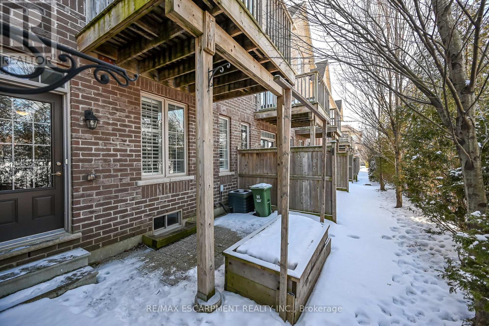 17 - 257 Parkside Drive, Hamilton, Ontario  L8B 0W5 - Photo 47 - X12824156