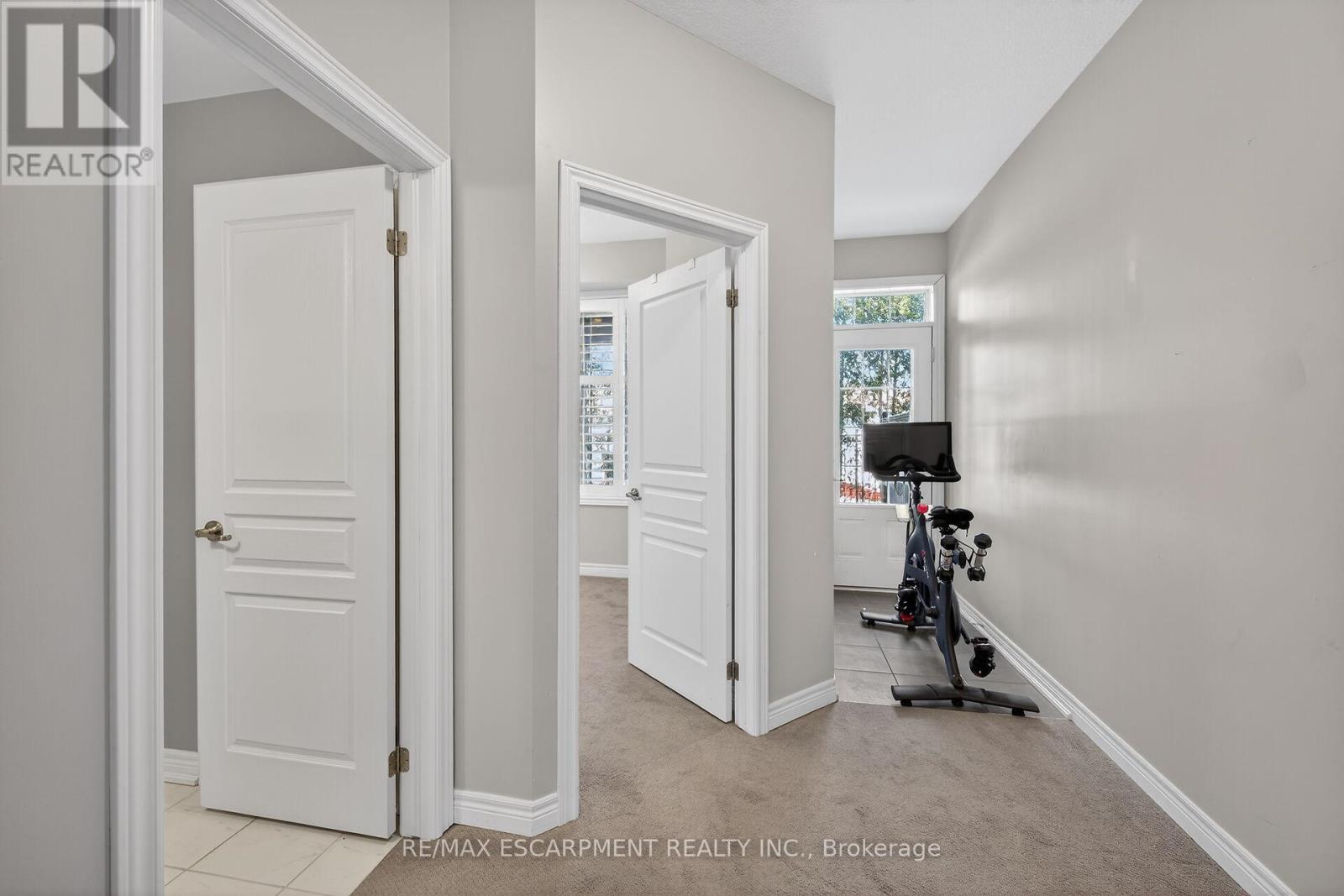 17 - 257 Parkside Drive, Hamilton, Ontario  L8B 0W5 - Photo 8 - X12824156