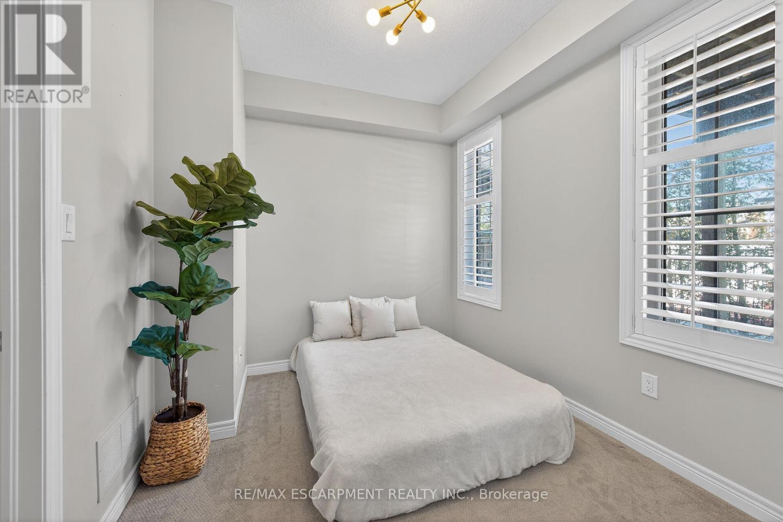 17 - 257 Parkside Drive, Hamilton, Ontario  L8B 0W5 - Photo 9 - X12824156