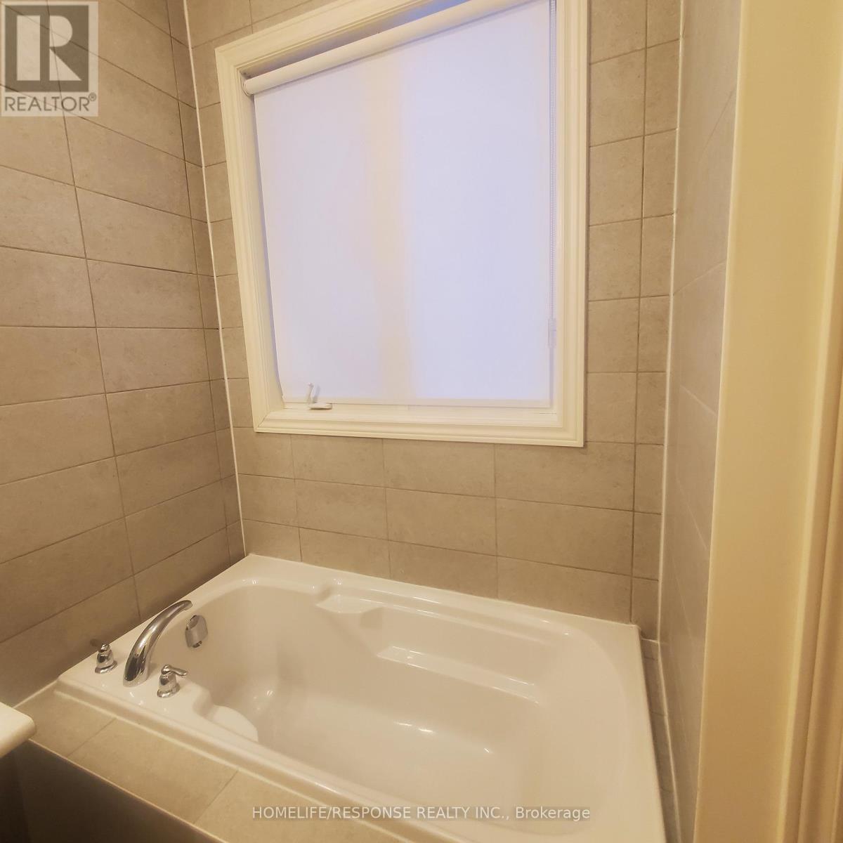 290 Skinner Road, Hamilton, Ontario L8B 1X2 - Photo 14 - X12824248