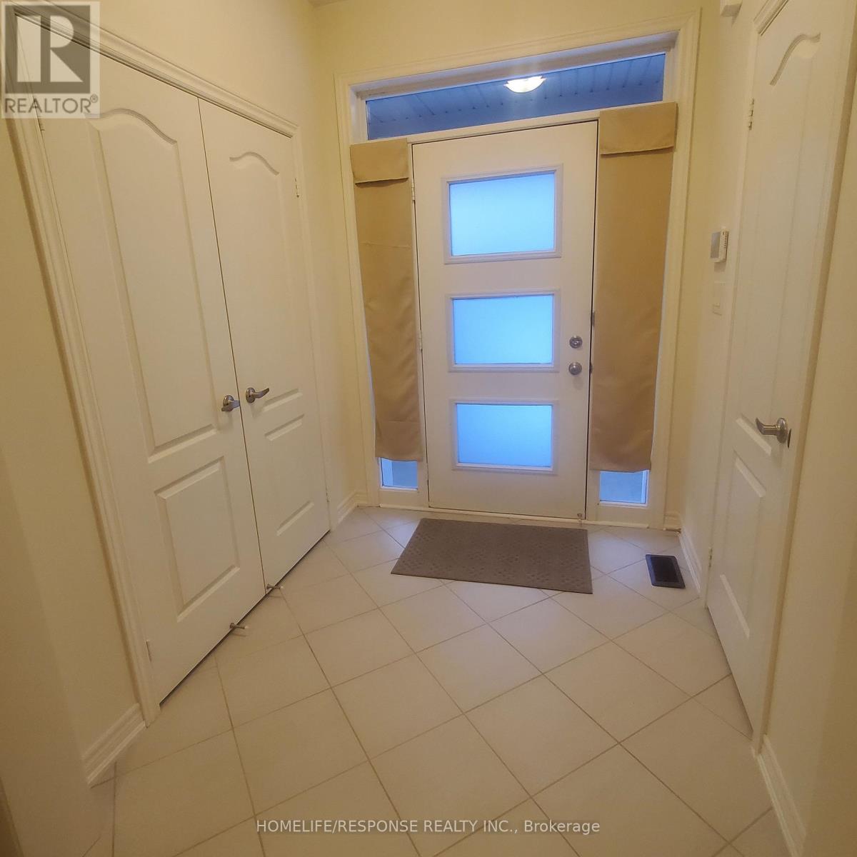 290 Skinner Road, Hamilton, Ontario L8B 1X2 - Photo 2 - X12824248