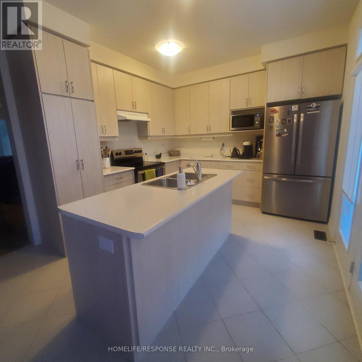 290 Skinner Road, Hamilton, Ontario L8B 1X2 - Photo 8 - X12824248