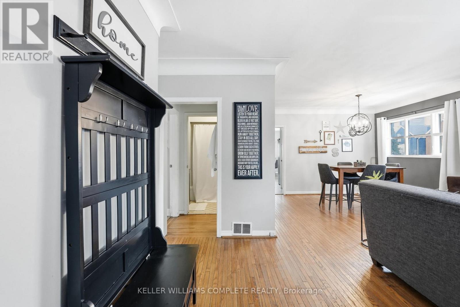 20 East 18th Street, Hamilton, Ontario  L9A 4N7 - Photo 3 - X12824288