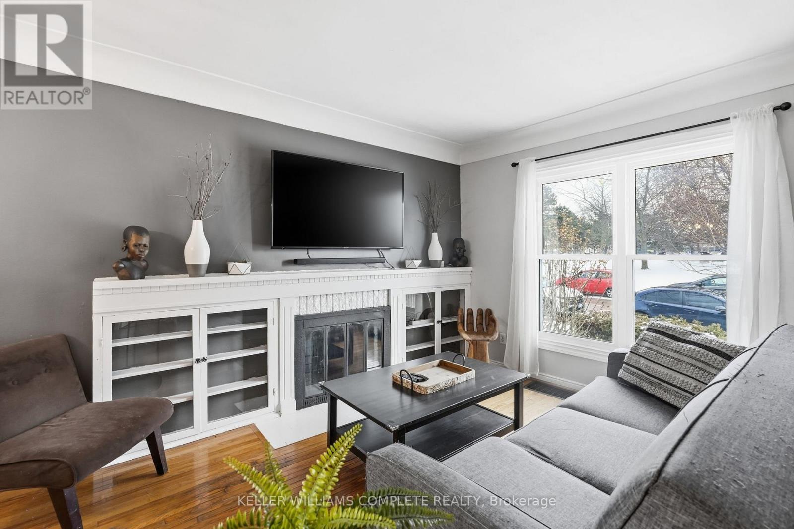 20 East 18th Street, Hamilton, Ontario  L9A 4N7 - Photo 4 - X12824288