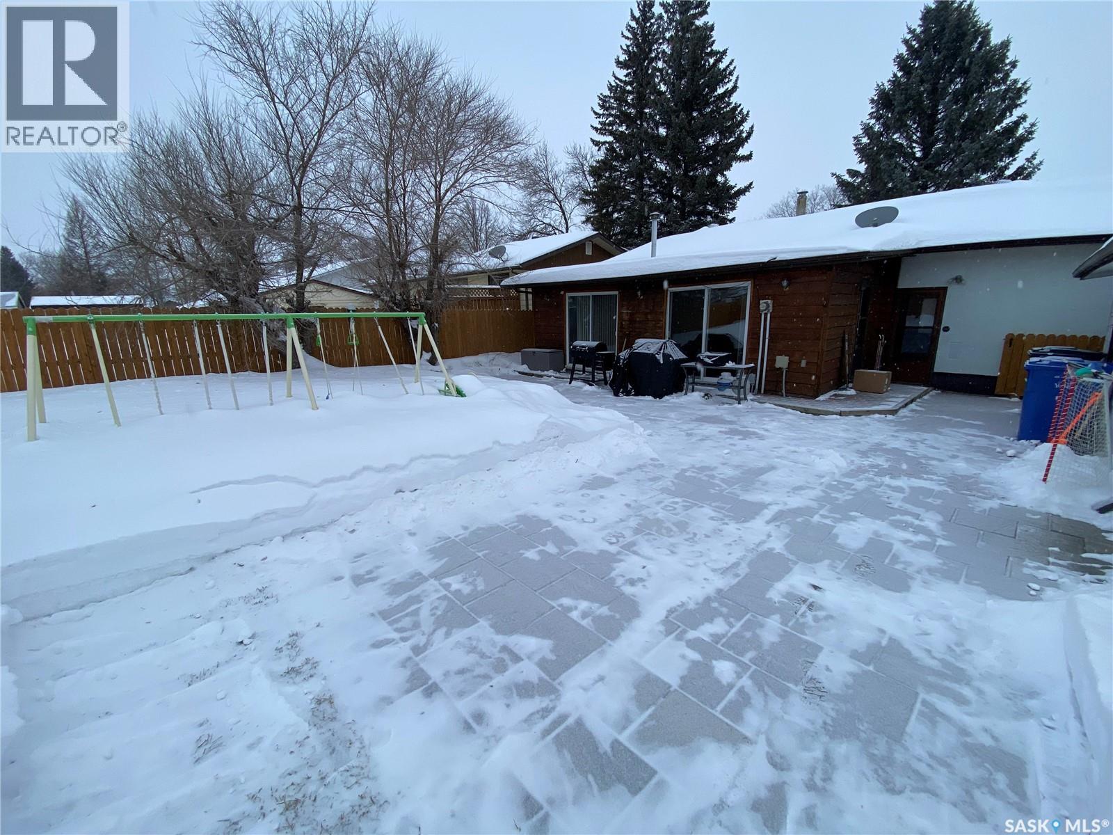 77 Crestwood Crescent, Yorkton, Saskatchewan  S3N 2P2 - Photo 17 - SK029255