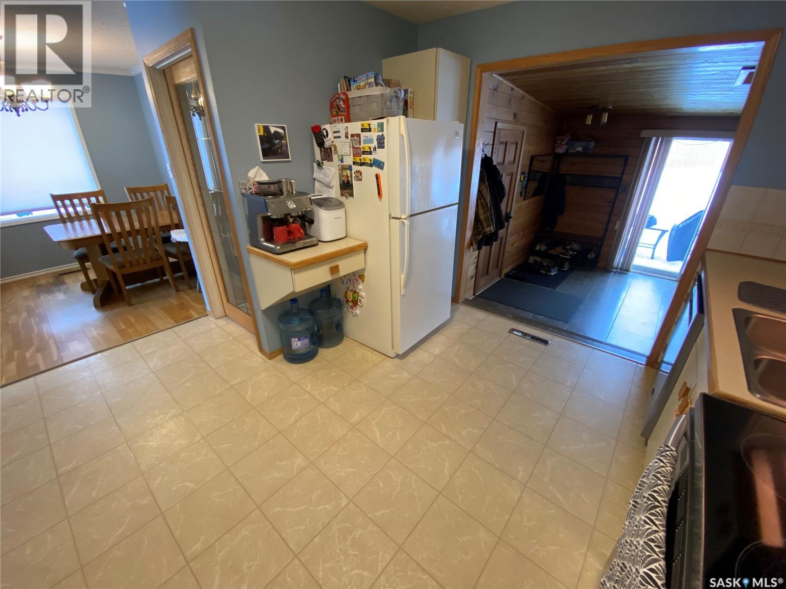 77 Crestwood Crescent, Yorkton, Saskatchewan  S3N 2P2 - Photo 8 - SK029255