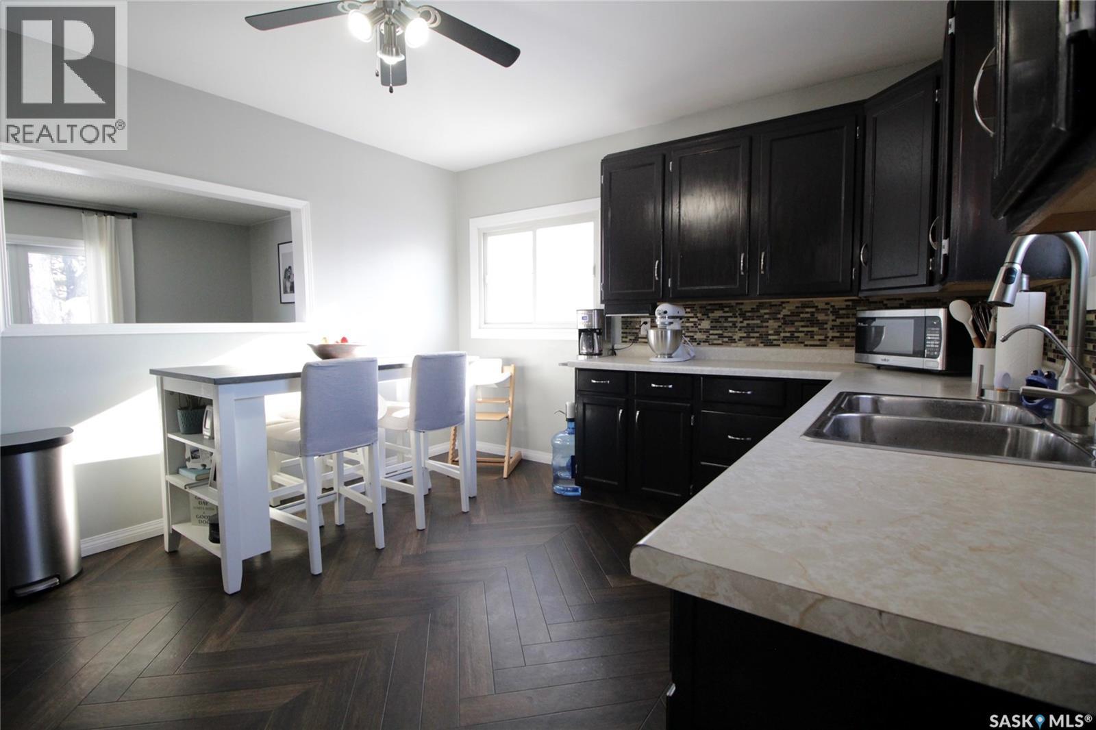 503 Windover Avenue, Moosomin, Saskatchewan  S0G 3N0 - Photo 14 - SK029252