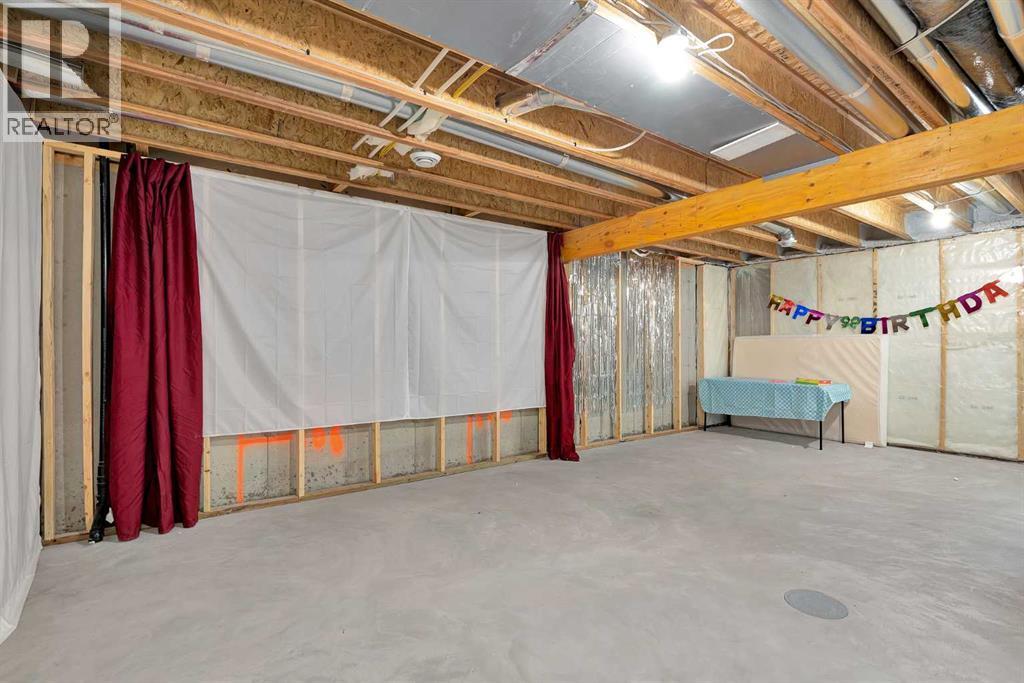 59 Belgian, Cochrane, Alberta  T4C 3C3 - Photo 36 - A2288035