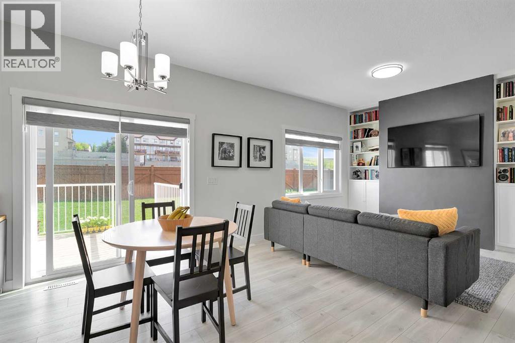 59 Belgian, Cochrane, Alberta  T4C 3C3 - Photo 13 - A2288035