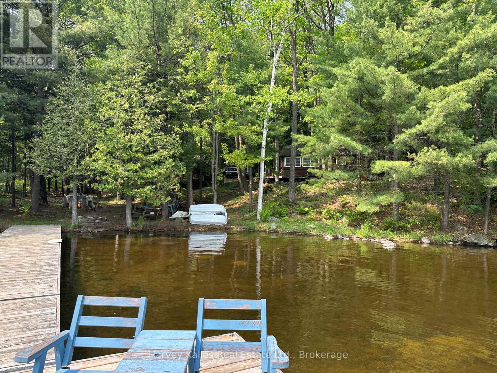 <h3>$1,995,000</h3><p>4 - 1254 Barlochan Road, Muskoka Lakes, Ontario</p>