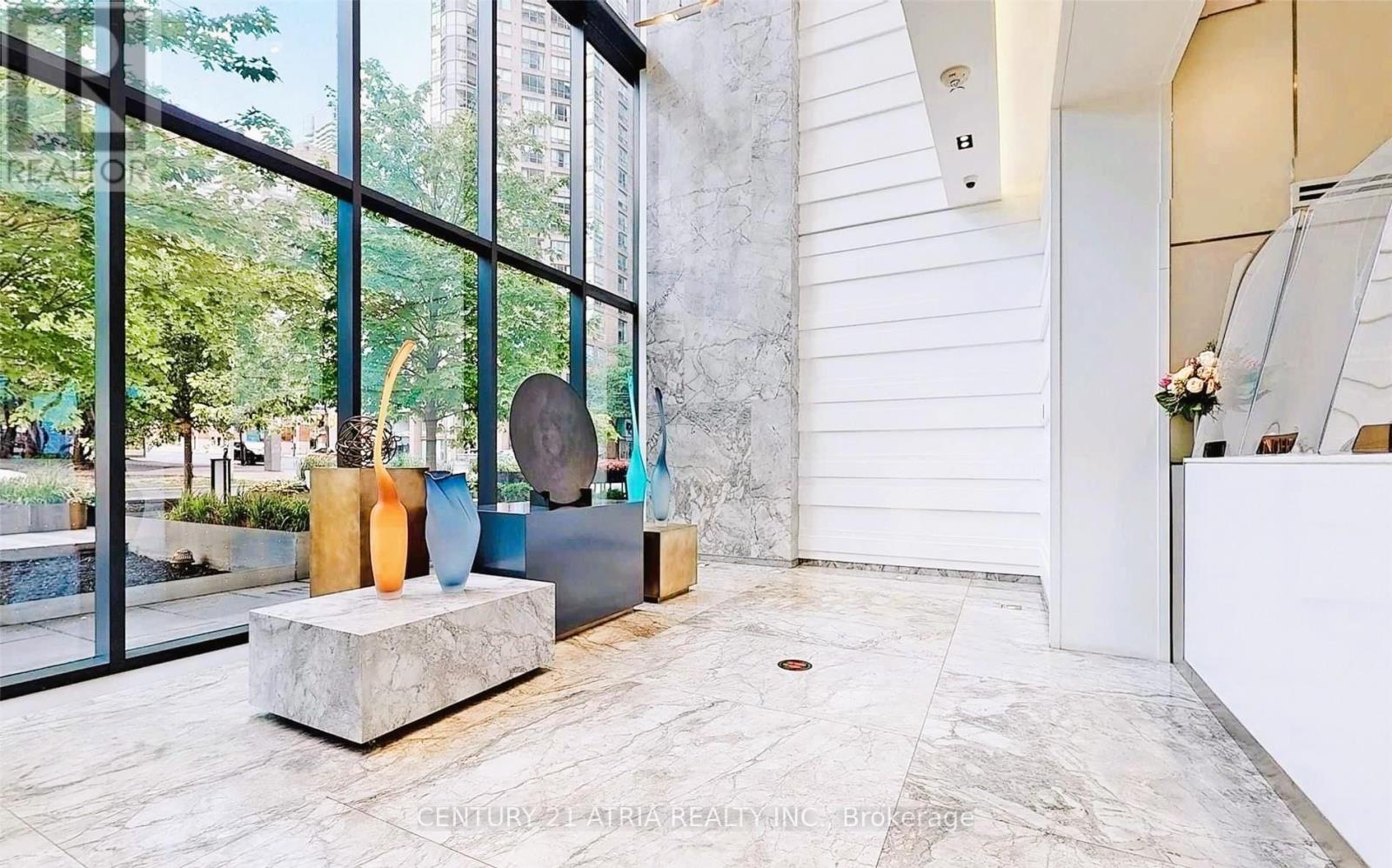 303 - 57 St Joseph Street, Toronto, Ontario  M5S 0C5 - Photo 5 - C12822738